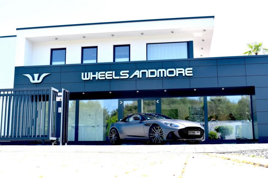  Aston Martin DBS Superleggera by Wheelsandmore 2019 года  (фото 6 из 10)